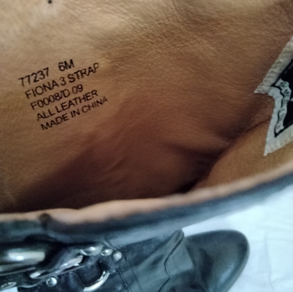 Frye Fiona 3 Strap Black Leather High Heel Womens  riding Boots Size 6M - Picture 14 of 16